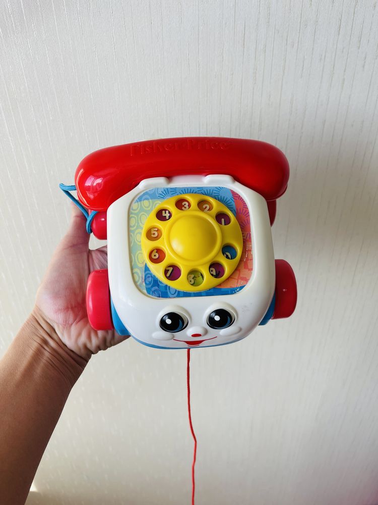Іграшки для малюка телефон fisher price від 12міс