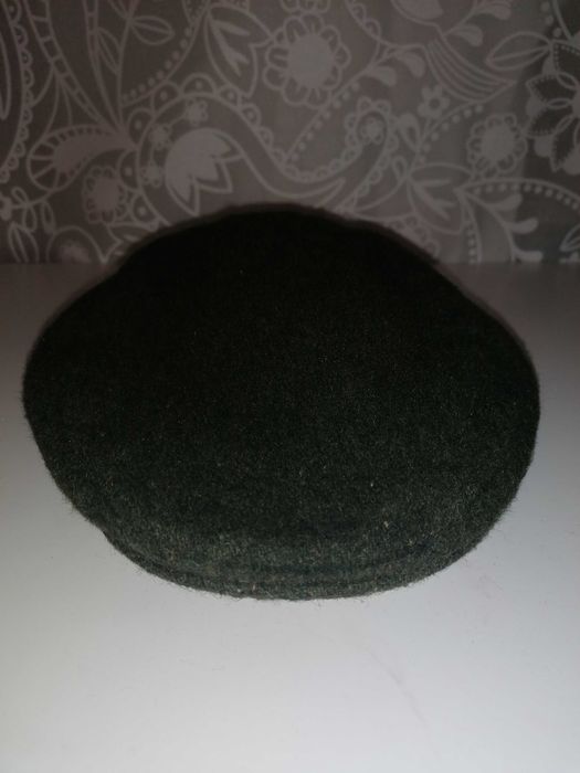 Wełniany kaszkiet z nausznikami zimowy