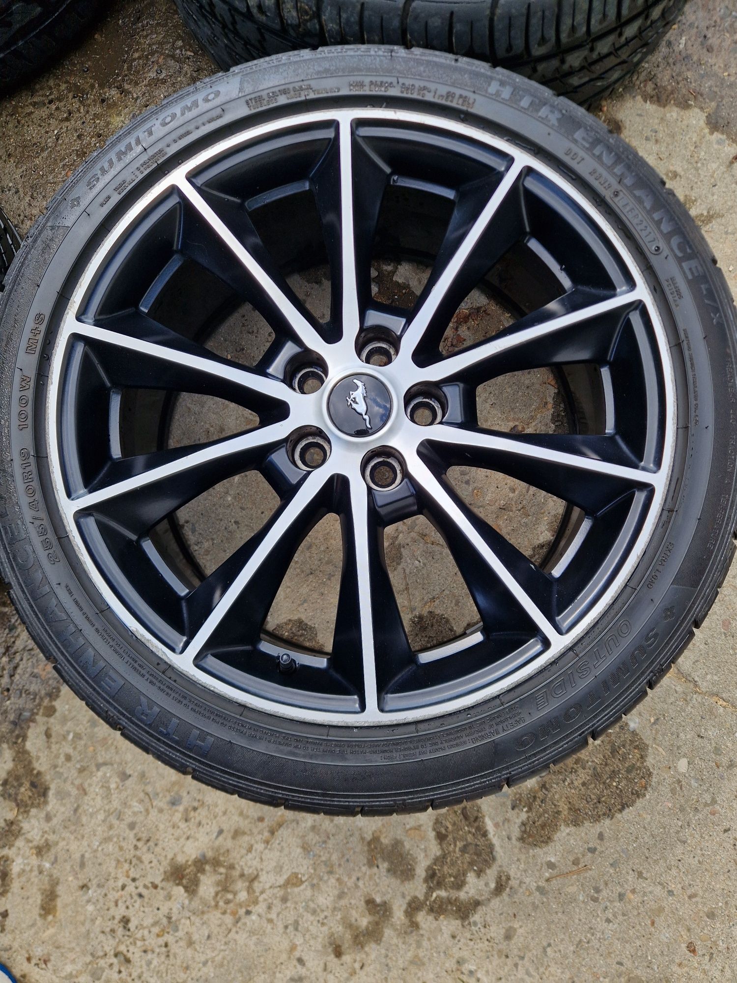 Felgi z oponami Ford Mustang 255/40 R19