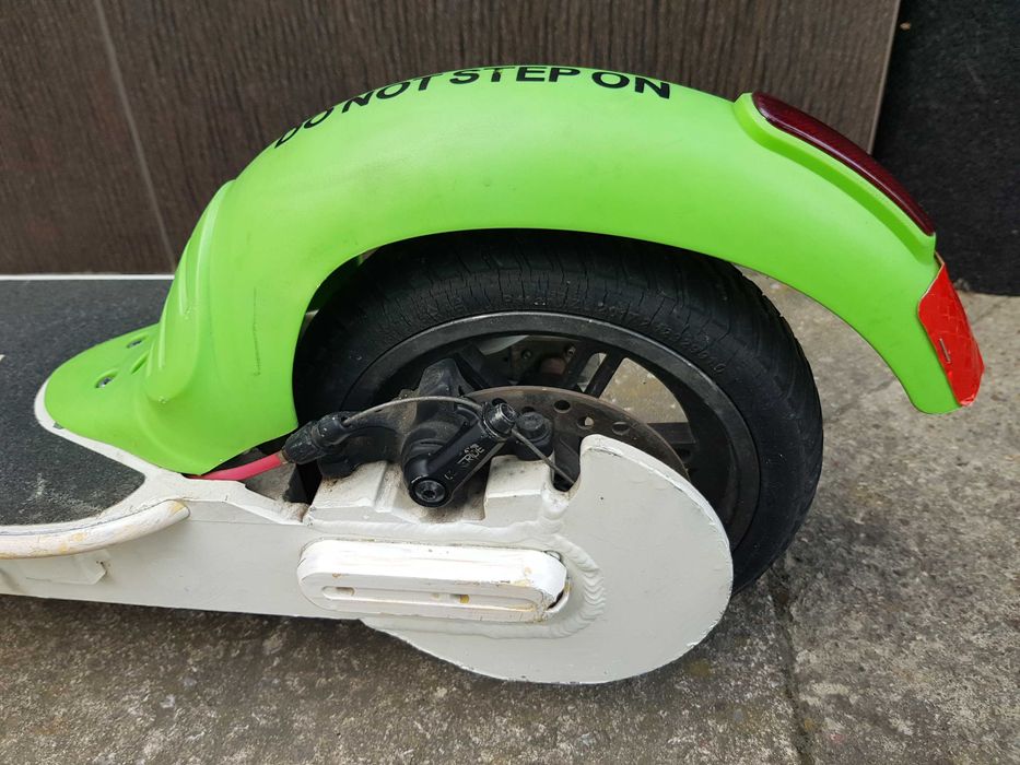 Hulajnoga elektryczna Kiwi Ride - uszkodzona, do remontu lub na części