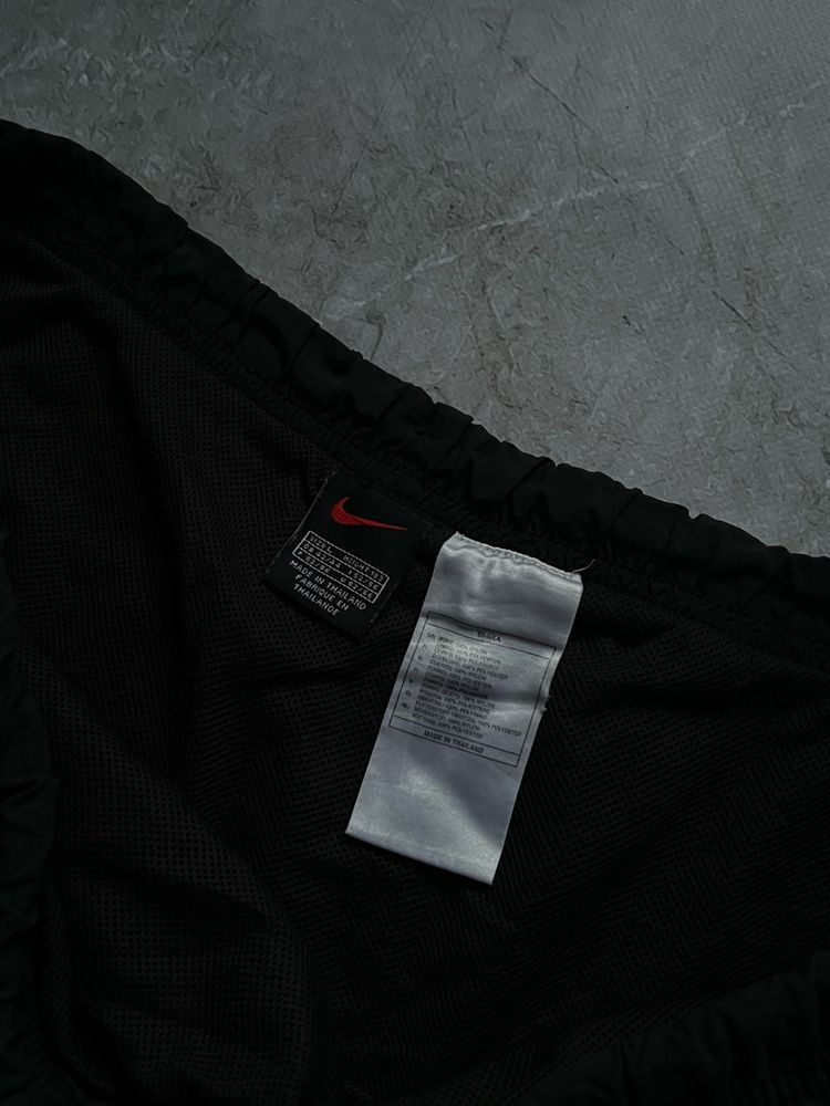 Вінтажні шорти nike