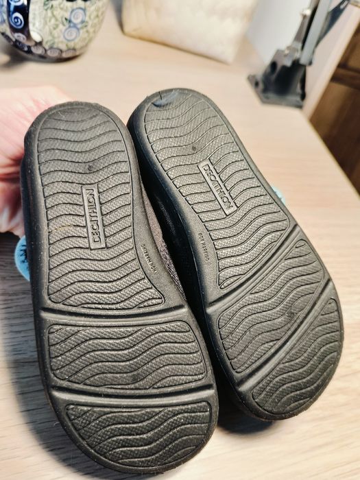 Kapcie dziecięce 24 Decathlon