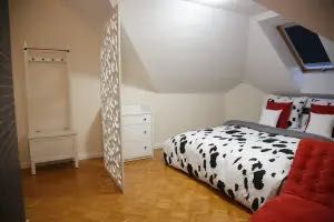 Domek i Apartamenty Zacisze