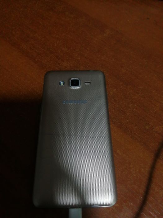 Обміняю самсунг телефон