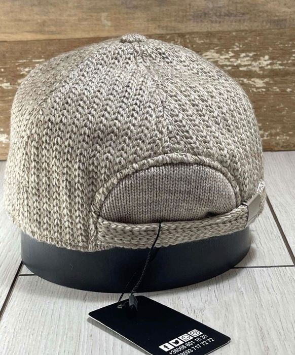 Бейсболка вязанная утепленная John Richmond