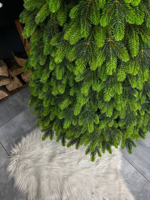 ялинка Роял лита з салатовими кінцями 1,8м. в коробці