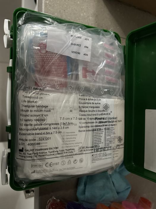 Caixa de Primeiros socorros completa
