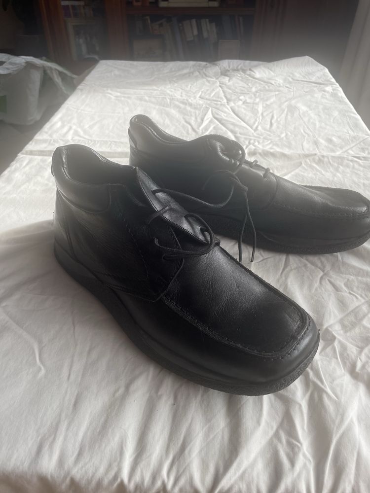 Saptos novos tamanho43