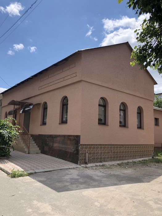 Продам приміщення м Ізюм