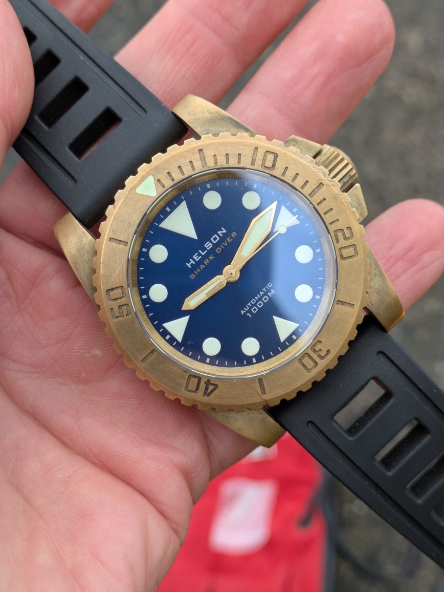 Zegarek Helson Shark Diver 1000m brąz automat szafir