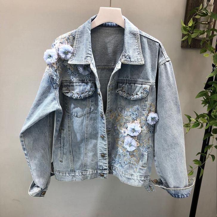 Джинсовка блакитна , джинсова куртка, вишивка з аплікацією квіти