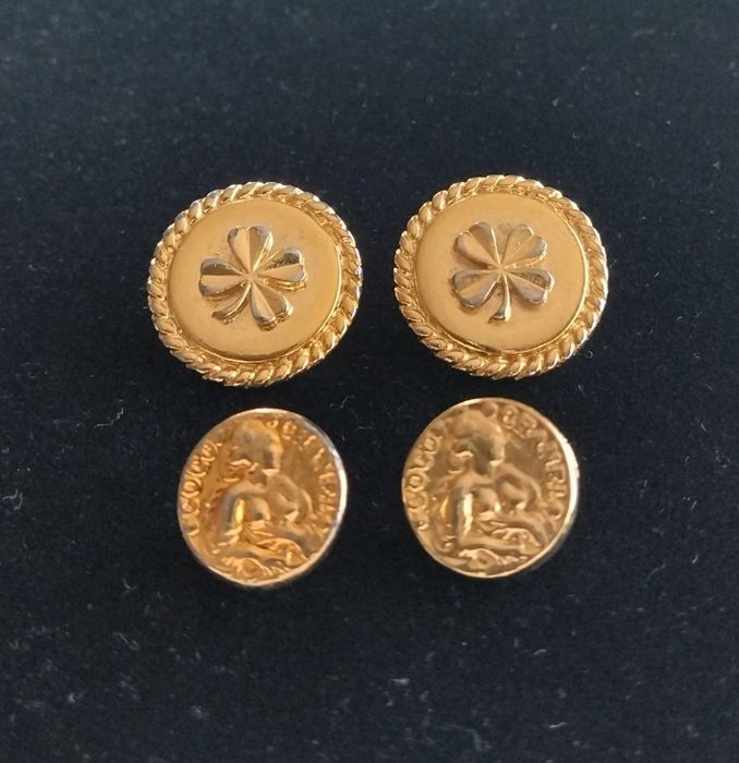 Botões vintage Chanel