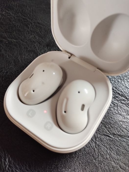 Гарнитура беспроводная