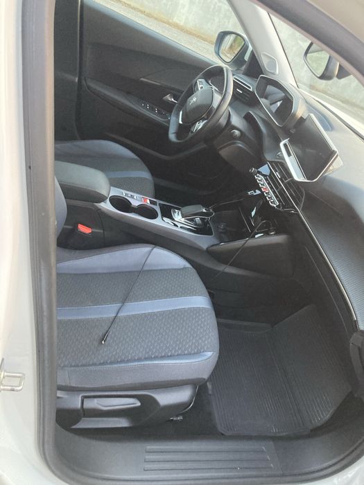 Peugeot e2008 Allure 51kw
