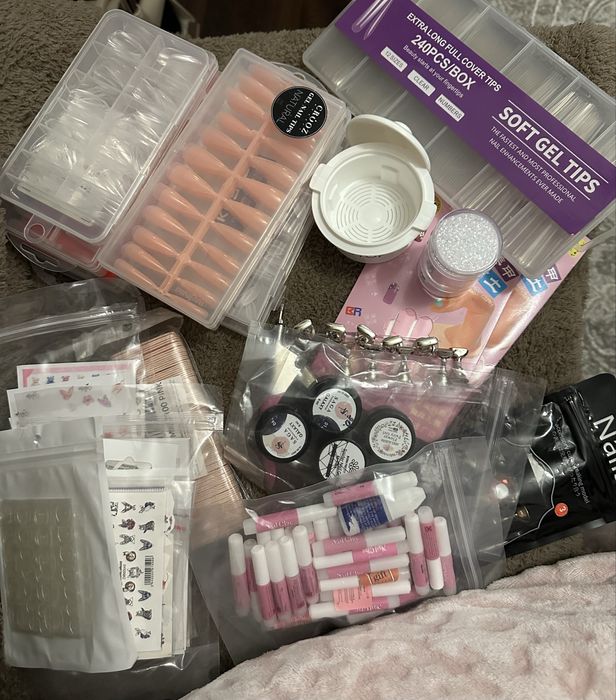 Продаю микс набор для маникюра — всё новое или почти новое!