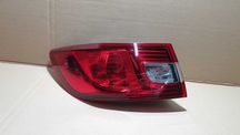 Renault clio IV 4 hatchback lewa lampa tylna w błotnik