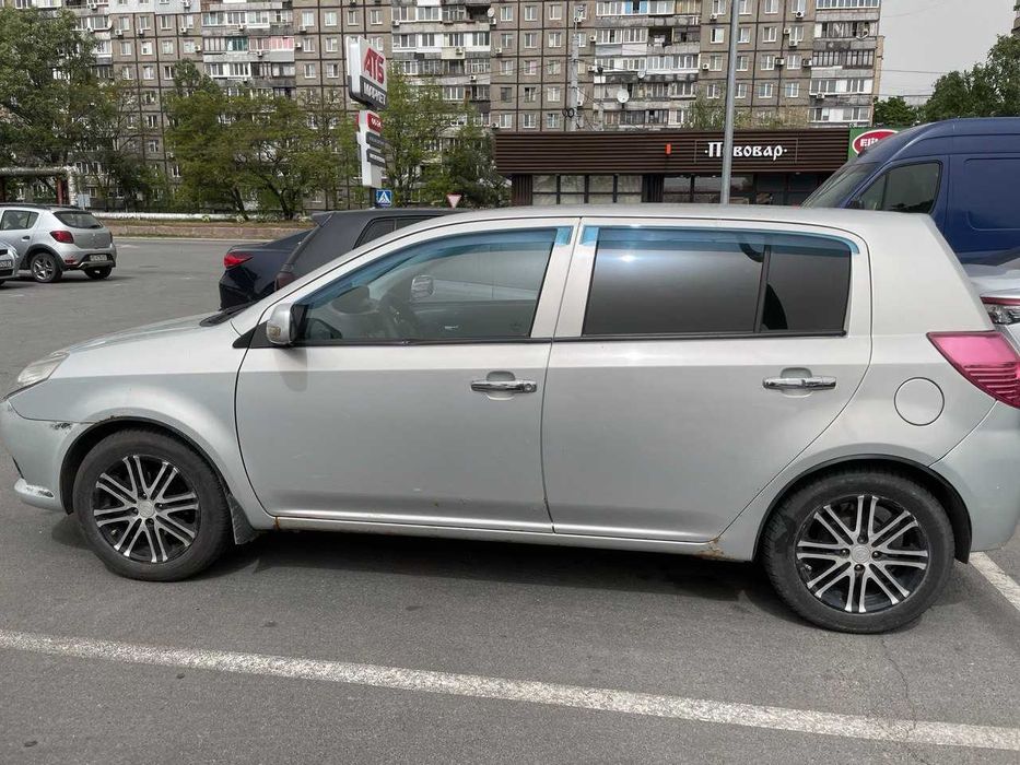 Geely MK2 (Хэтчбек) 2011 г.