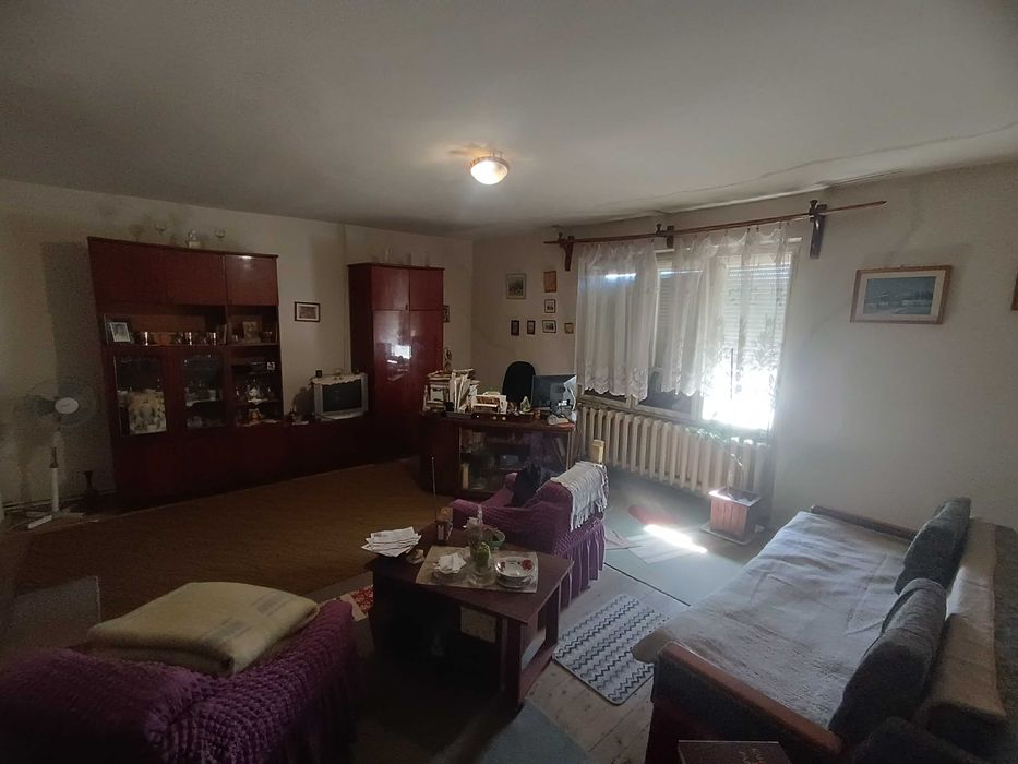 2 поверховий цегляний будинок 1990х с. Великі Береги 10 км до Берегова