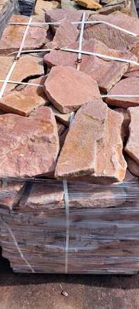 Кварцито-песчаник Житомирский галтованный, розовый, толщина 3-5 см.