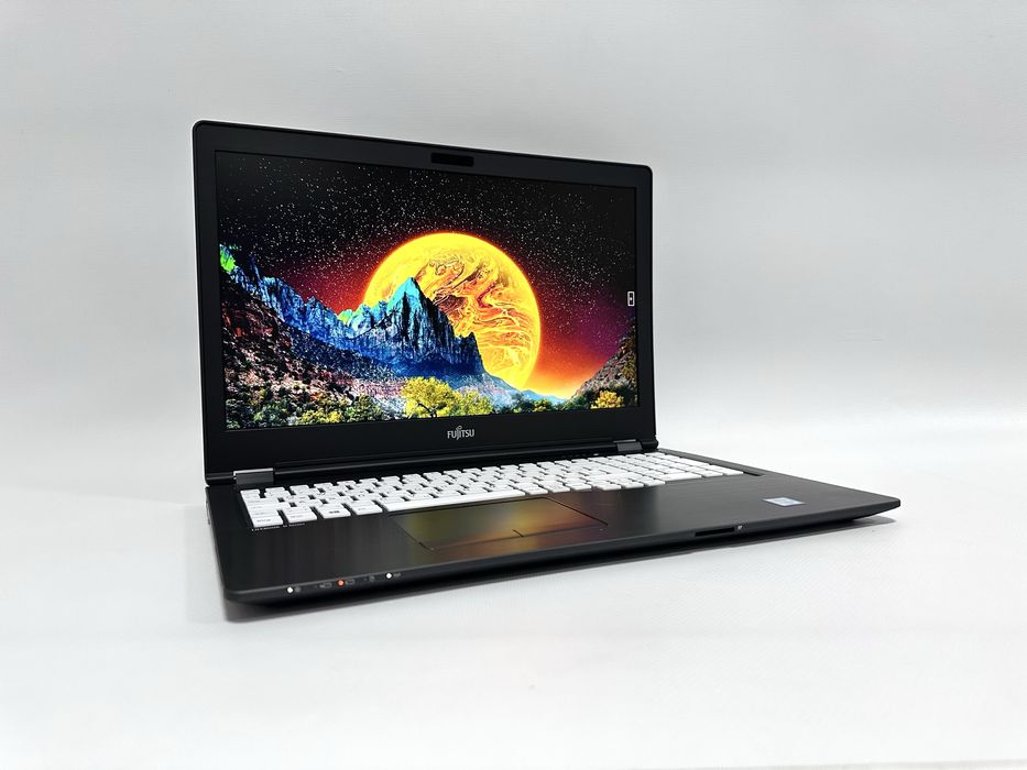 Ноутбук 15.6" Fujitsu Lifebook U757 i5-6200U 8GB DDR4 512GB SSD M.2