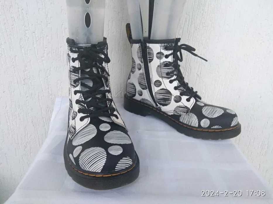 Ботинки,берци кожанние Dr Martens 1460 J р.35-35.5 (Указан 36)