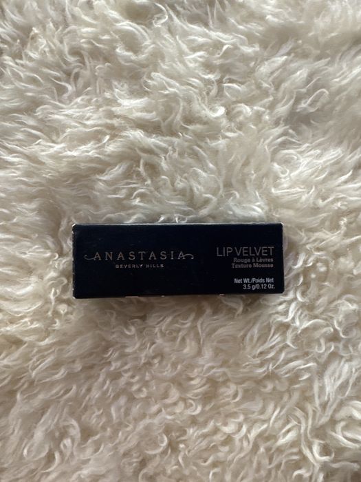 Anastasia Beverly Hills pomadka matowa