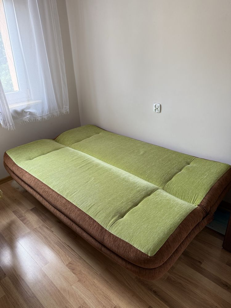 Zielono brazowa kanapa