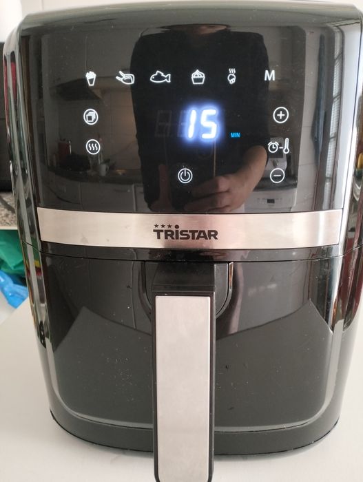 Air fryer (fritadeira de ar quente) TriSta 8 litrosr Nova