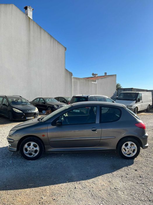 Peugeot 206 - Preço Negociável