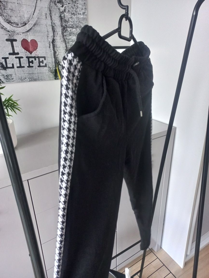 Dres w pepitke S