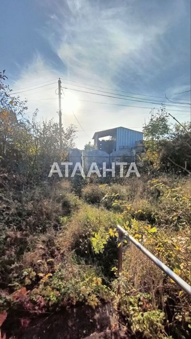 Будинок з ділянкою  50 сотих і новим фундаментом