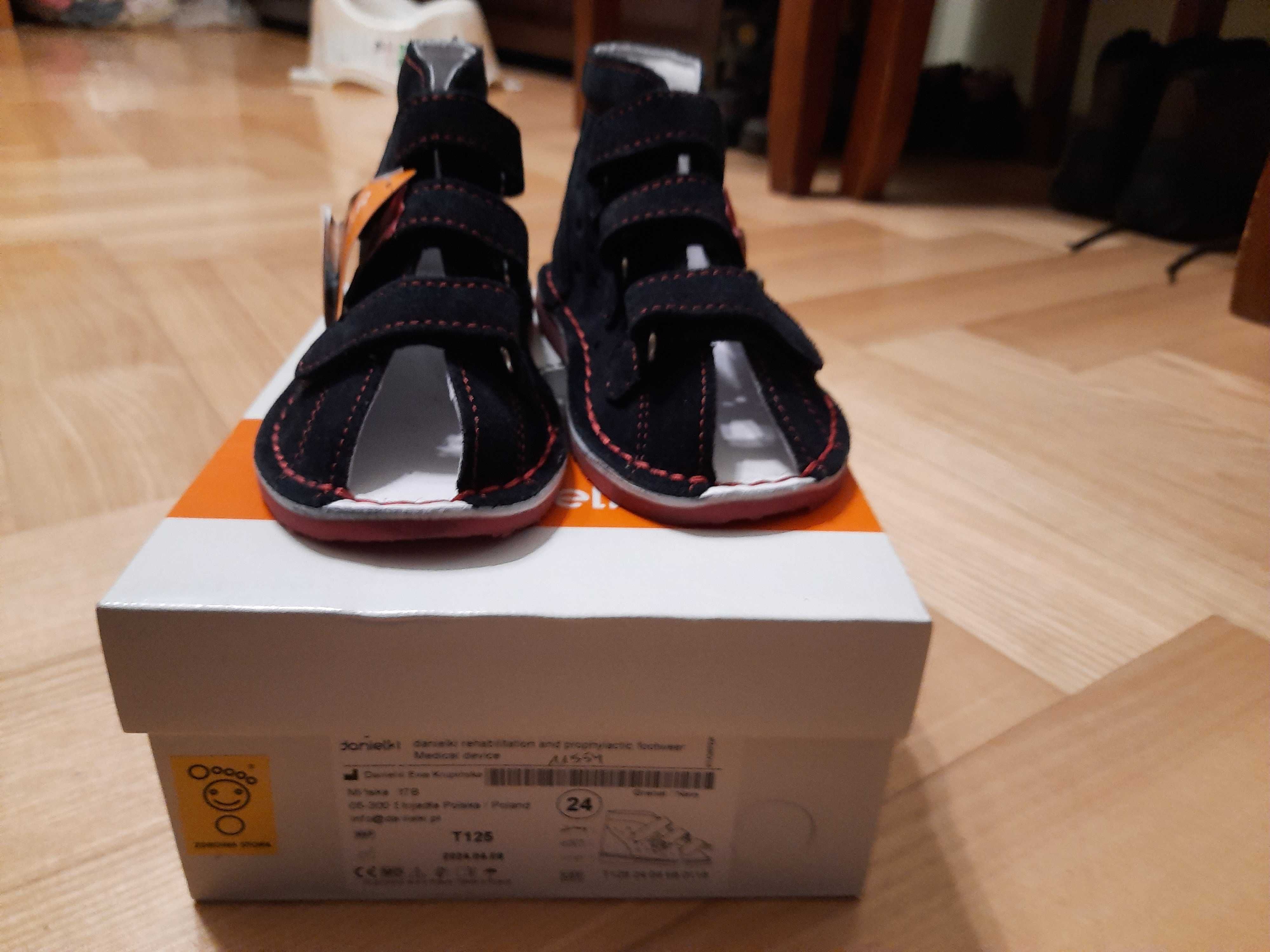 Nowe Danielki rozmiar 24