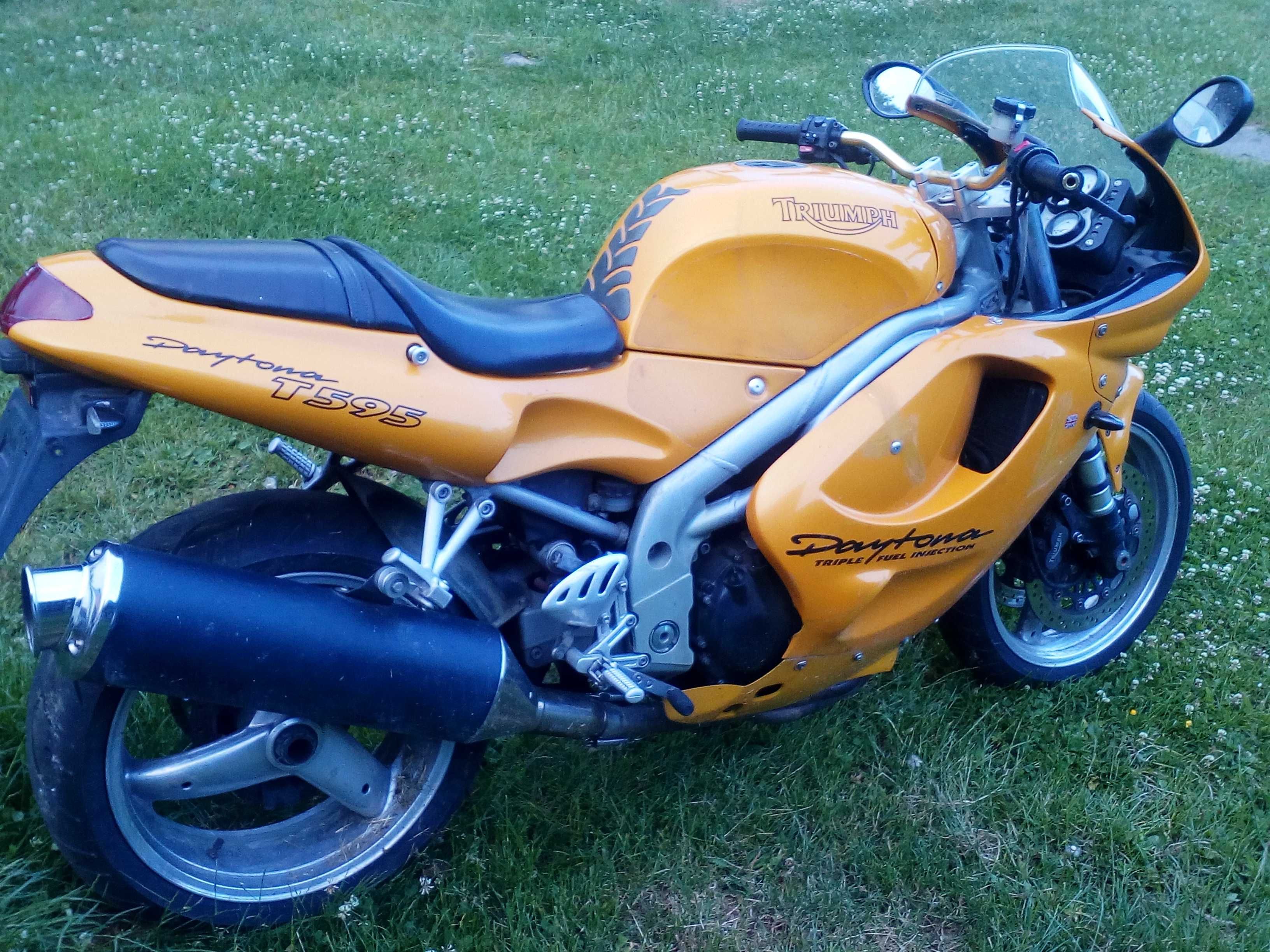 Triumph daytona moduł zapłonowy regulator napięcia przekaźnik kanapa