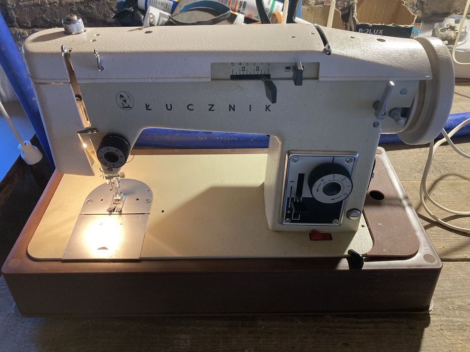 Łucznik maszyna do szycia