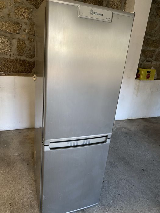 Frigorífico Combinado Cinzento Balay