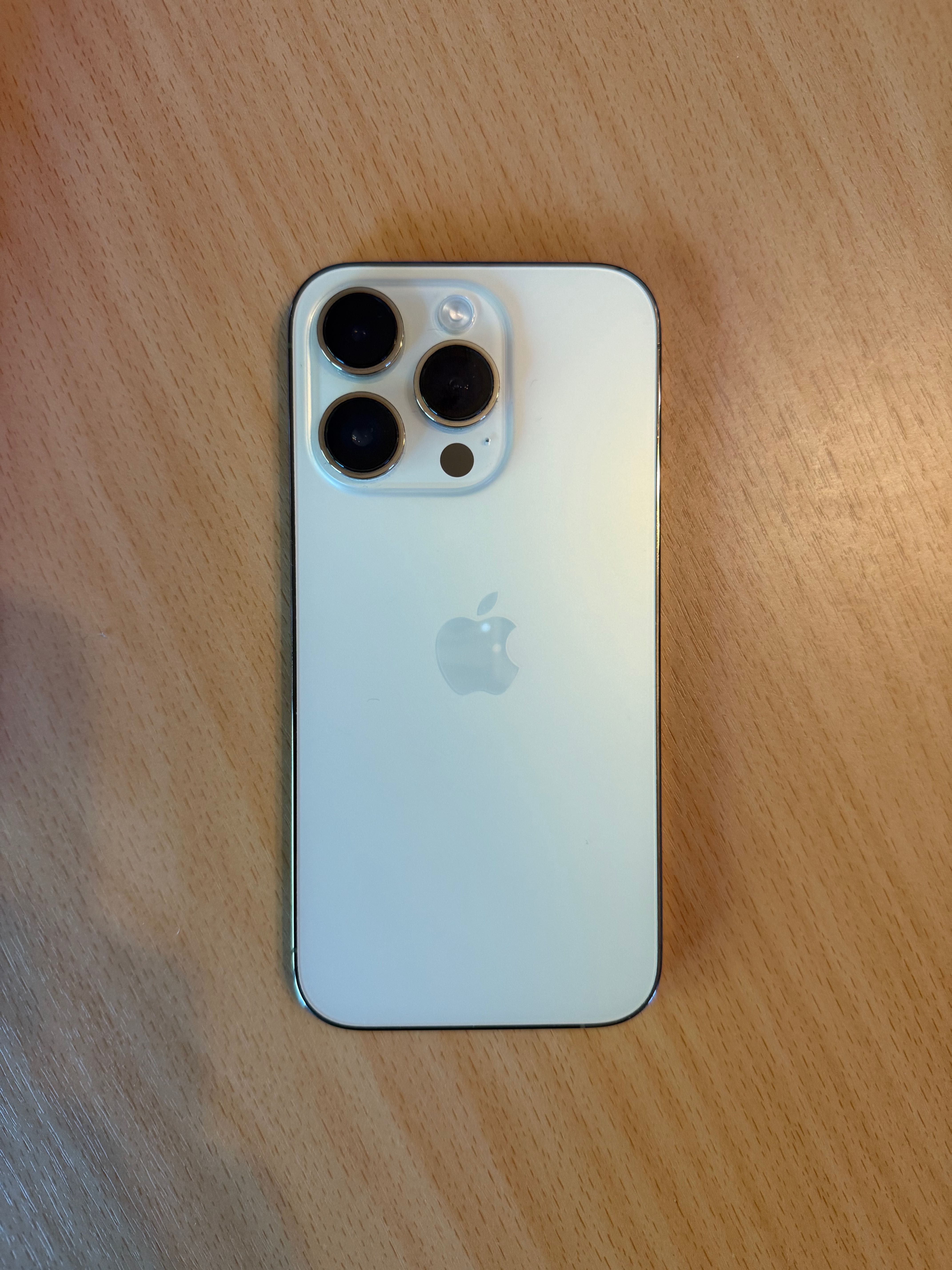 iPhone 14 Pro 128GB Dourado