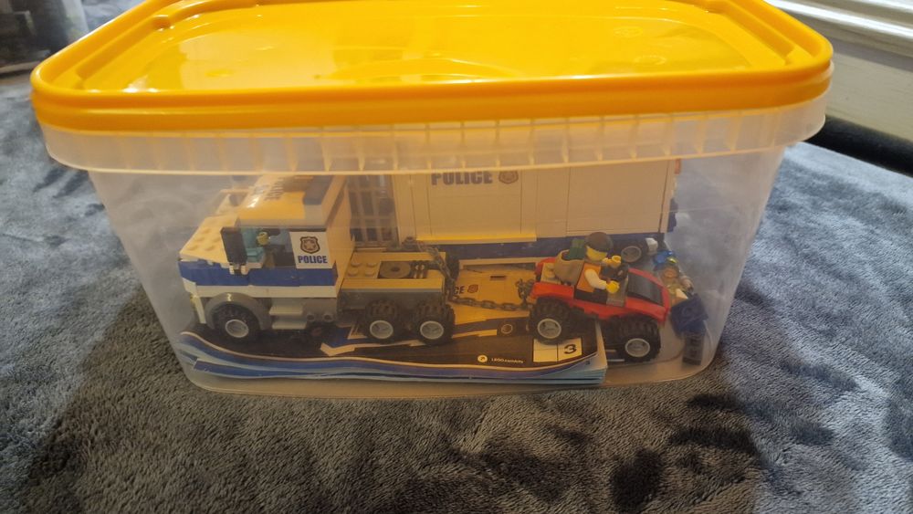 Конструктор Lego поліція