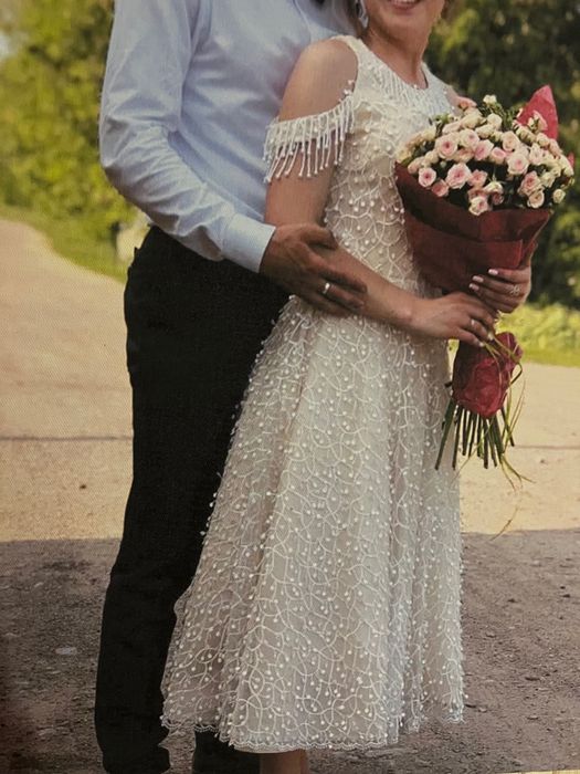 Сукня підійде як на випускний так і на розпис