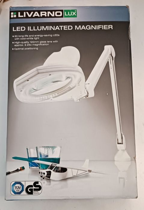 Livarno LUX lampa LED bezcieniowa z lupą