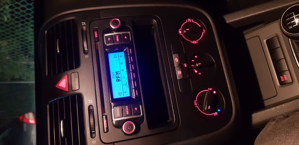 Rádio original golf V / VI