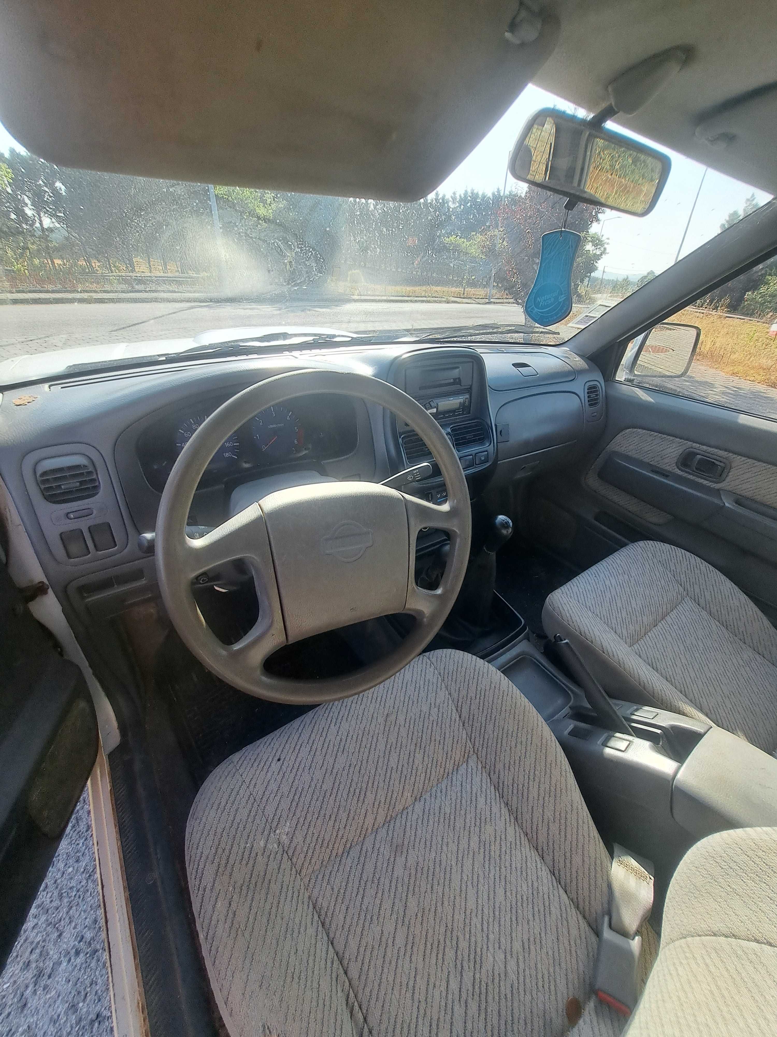 Nissan pick up 4x4
