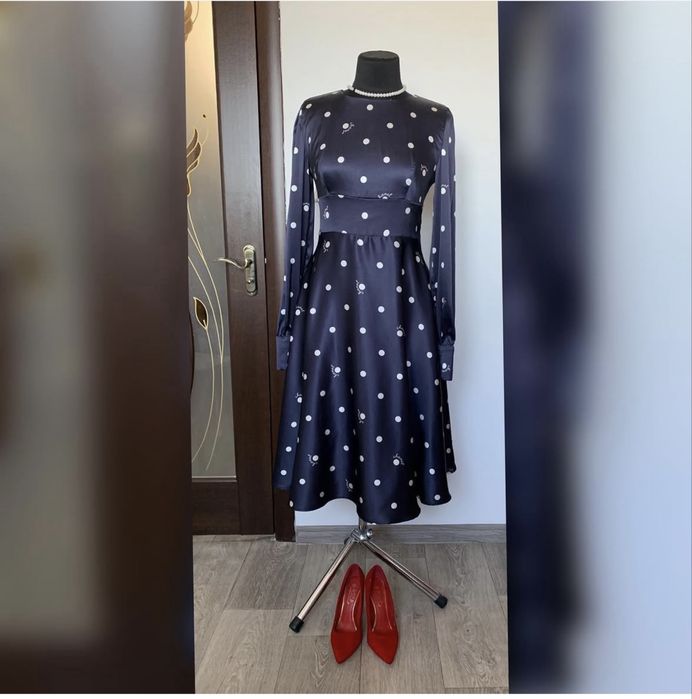 Пошив одягу. Пошиття одягу. Швейна майстерня