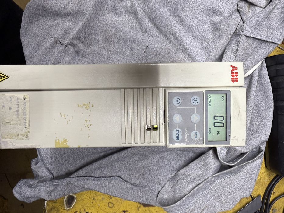 Falownik ABB ACS 141-4K1-1-C  230 volt