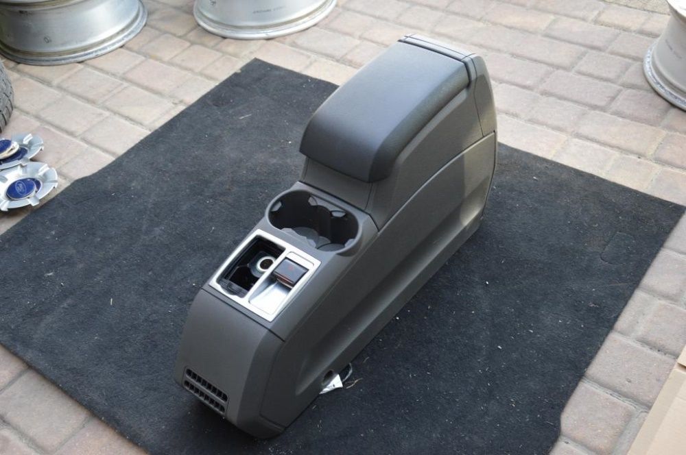 Podłokietnik KOMPLETNY ORYGINALNY Ford Focus C-max GHIA