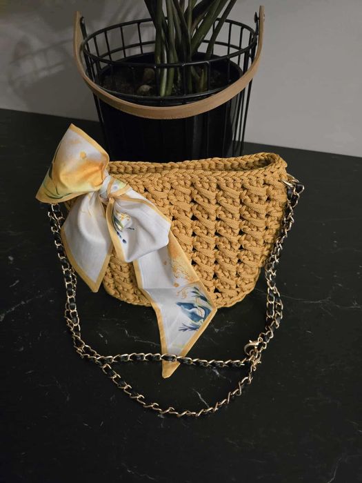 Hand Made mała torebka, która doda uroku Twojej stylizacji