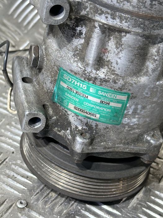 Компресор кондиціонера 1.5 / 1.9 / 2.0 / 2.2 / 2.5 dci Рено Опель