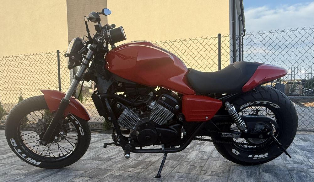 Honda Shadow VT 125ccm bobber custom