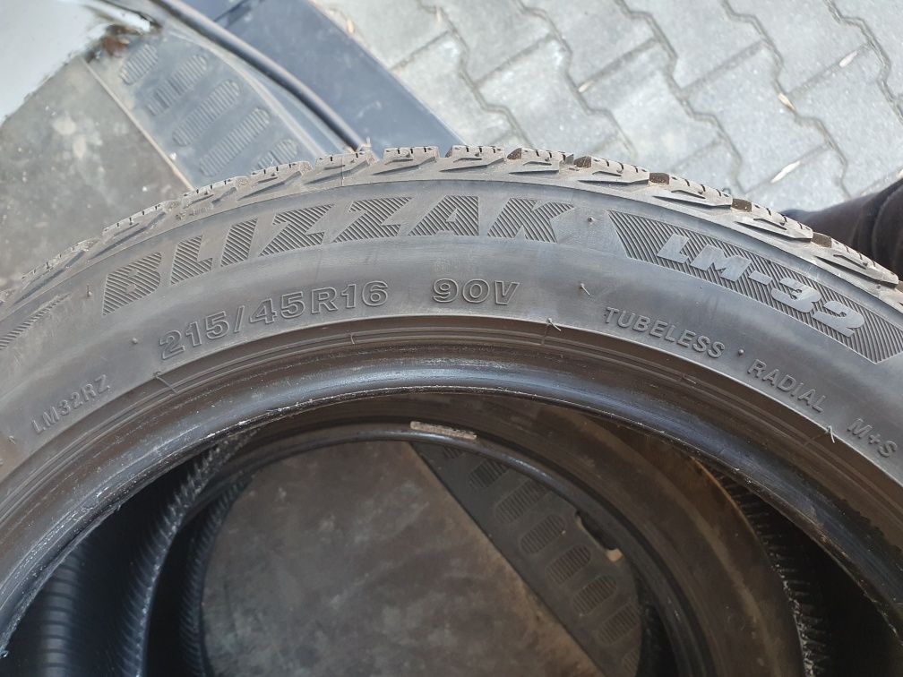 Opony Zimowe Bridgestone Blizzak Lm32  215.45.16 90V