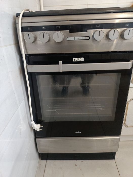 Kuchenka gazowa -elektryczna