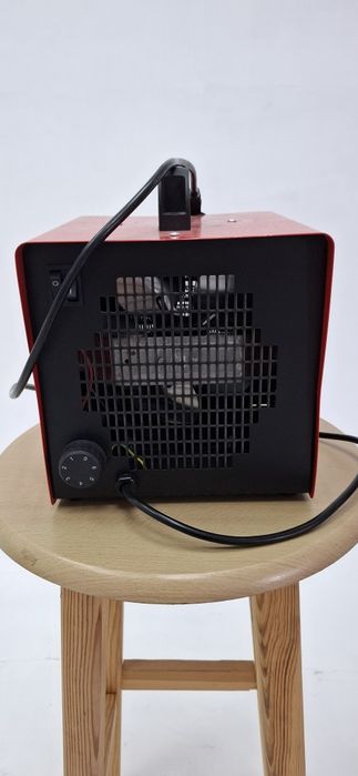 Продам 2 обігрівачі Grungelm